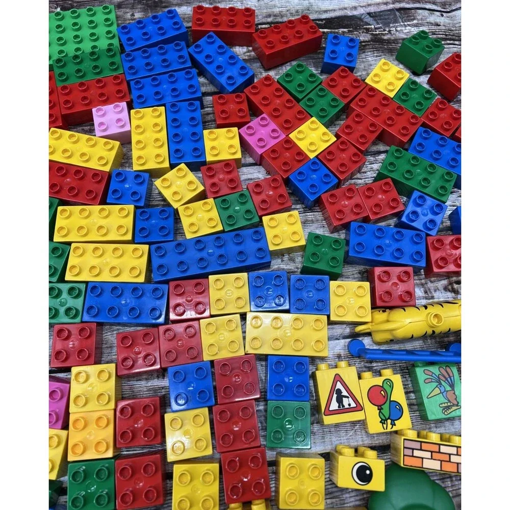 Lot of 161 Lego Duplo Pieces to Build a Circus W/ Vintage Minifigs, Tiger